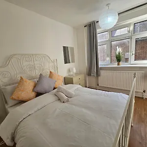 Towerhill Habitación en casa particular Londres